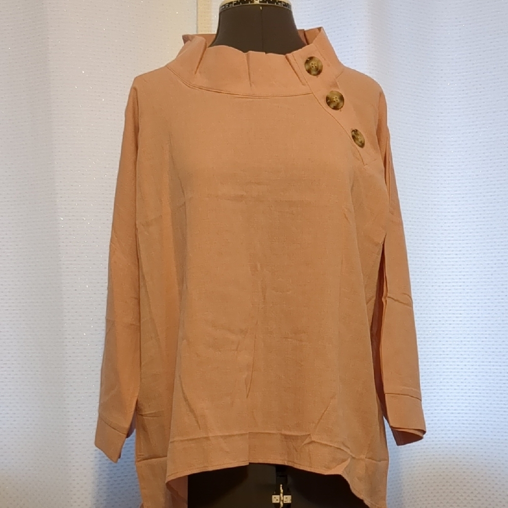 Women's Rose Button-Detail Top